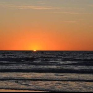 Amanecer Frente Al Mar